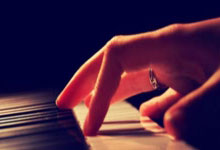 星空体育：[国际足球]领先三球被扳平 曼联惊险进决赛.